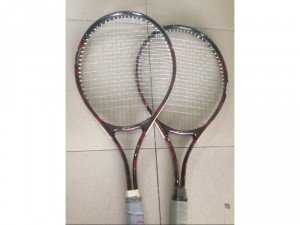Đôi vợt tennis QuangLi ít chơi cong khá mới, giá bán 550k/đôi