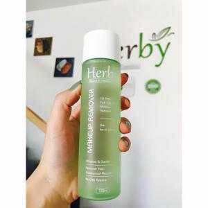 Toner nước tẩy trang Herby