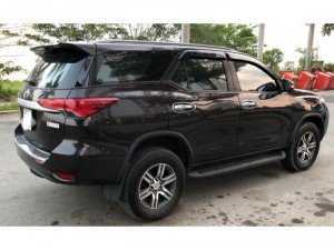 Cần Bán Toyota Fortuner 2.4G Nhập Khẩu Indonesia Số Sàn Máy Dầu Màu Nâu