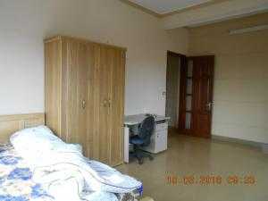 Căn hộ 2 ngủ đẹp, full nt, sáng thoáng, gần cv nước, ao sen, hồ Tây