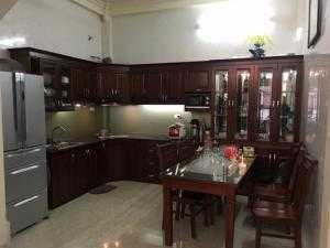 Bán Gấp Nhà Giá Hạt Rẻ, Phố Phạm Ngọc Thạch, Đống Đa, 42m2, Hiện Đại. Gara. Kd