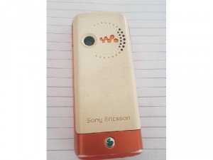 Điện thoại SONY ERICSSION W200i đời cũ