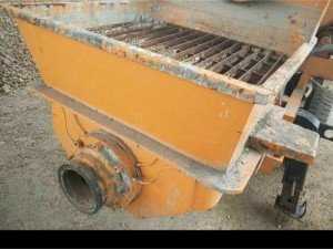 Cối trộn và bơm giá tốt