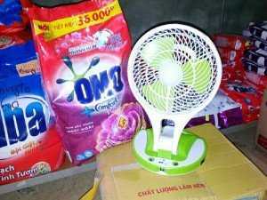 Bột giặt Omo com pho tinh dầu thơm