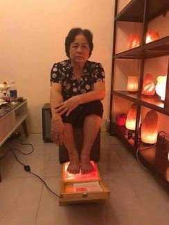 Khỏi đau xương khớp nhờ đá muối Himalaya