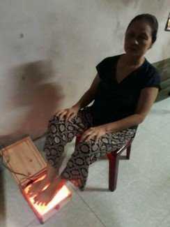 Hộp đá muối massage chân