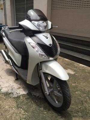 Bán chiếc SH 150 2011 nhập Ý màu trắng zin❤️ Sh 150