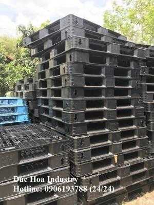 Pallet nhựa cũ giá rẻ, kích thước 1140x1140x130 mm - Liên hệ: 0906193788 (Nguyễn Hòa 24/24)