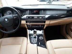 Cần bán BMW 520i đời 2015 màu ghi, biển hà nội
