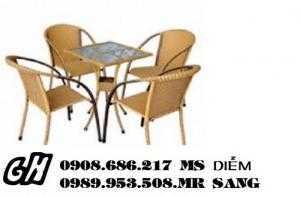 Chuyên sản xuất bàn ghế cafe giá rẻ nhất hgh043