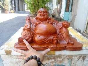 Tượng Phật Di Lặc ngồi gỗ hương