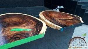 Mặt bàn gỗ Me Tây đổ epoxy