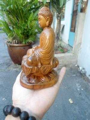 Tượng Phật A Di Đà để ô tô gỗ bách xanh
