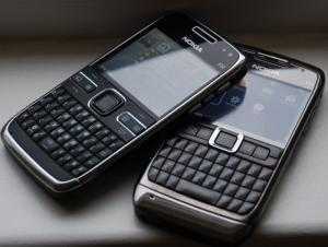 Điện thoại Nokia E72 chính hãng Full Box