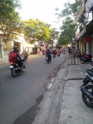 Nhà mặt tiền Nguyễn Văn Qúa, 56m (3.3x17), gần nhà thờ Chợ Cầu, phường Đông Hưng Thuận, Q.12