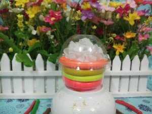 Hộp đựng kem lạnh hoặc slime