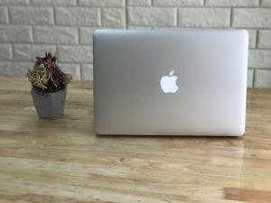 Macbook pro Rentina core i7 / Ram 8gb / Intel HD Graphics 4000 1024 MB
