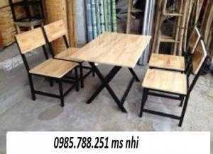 Bàn ghế cafe ngoài trời