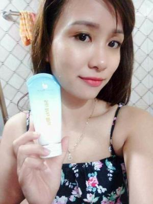 Sữa rửa mặt trắng da thảo dược Linh Nhâm