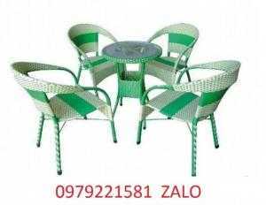 Bàn ghế nhựa giả mây dùng cho quán cafe sân vườn
