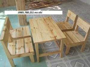 Bàn ghế gỗ quán cóc