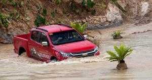 Chevrolet Colorado 2.8 AT 4x4 70tr lấy xe