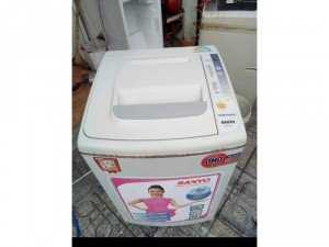 Máy giặt sanyo 7kg new 90%
