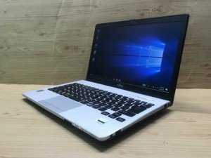 Fujitsu S935 i5 5300 FullHD 13.3 made in Japan