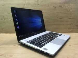 Fujitsu S935 i5 5300 FullHD 13.3 made in Japan