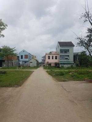 Cần bán đất Kiệt 210 Phạm Văn Đồng,Tp Huế