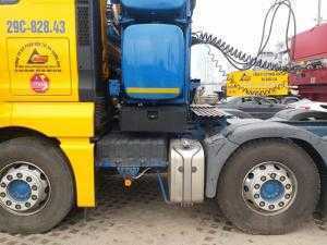 Dung dịch xử lý khí thải Adblu - nước xanh - nước thánh