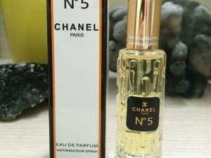 Nước hoa chiết chính hãng