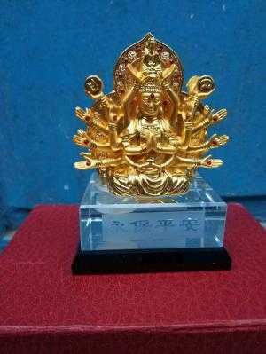 Tượng bồ tát thiên thủ thiên nhãn