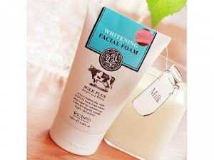 Sữa rửa mặt trắng da Milk Plus ThaiLand