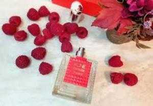 Nước hoa nữ Oriflame 33413 The One Disguise Eau de Parfum
