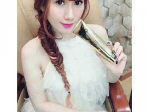 Sữa rửa mặt q2 collagen