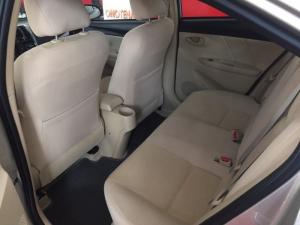 Toyota Vios 1.5e MT Số Sàn Nâu Vàng