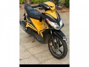 Luvias vàng đen 2012 xe đẹp liền lạc máy bao zin êm
