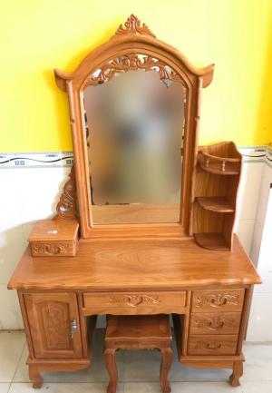 Bàn trang điểm cao cấp