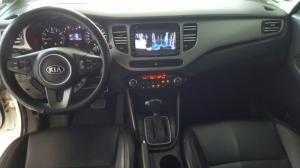 Bán Kia Rondo GAT 2.0AT màu trắng số tự động máy xăng sản xuất 2016
