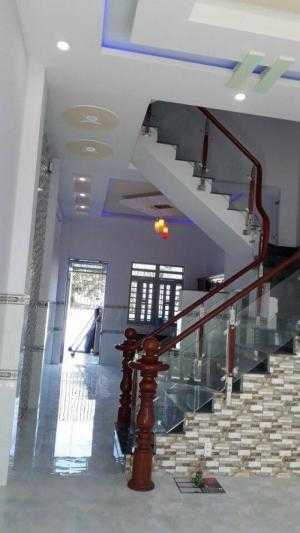 Bán nhà đúc3.5 đường Lê Văn Quới