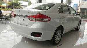 Suzuki Ciaz màu trắng nhập khẩu THÁI LAN