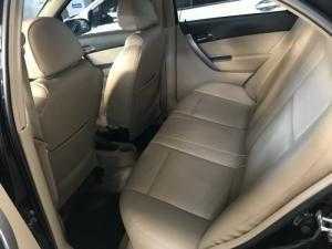 Bán Chevrolet Aveo LT 1.5MT màu đen VIP số sàn sản xuất 2015 biển Sài Gòn