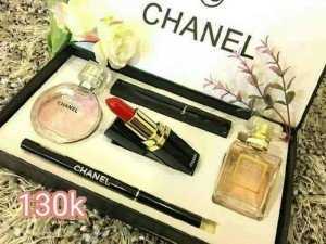 Bộ Mỹ Phẩm 5 món cao cấp