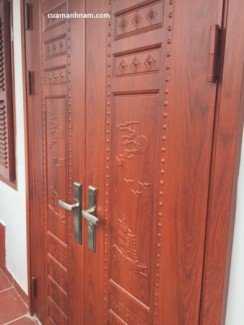 Cửa Thép Vân Gỗ Mạnh Nam
