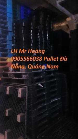 Pallet nhựa cũ