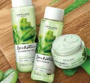 Combo làm sạch và dưỡng da nha đam cho da thường Oriflame
