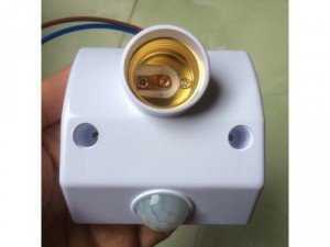 Đui đèn Cảm ứng Hồng ngoại tự động BẬT / TẮT , sản phẩm giúp tiết kiệm điện cho gia đình Bạn