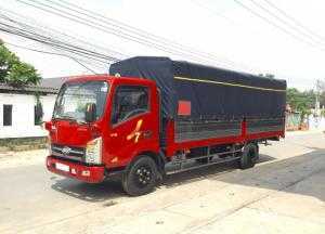 Xe tải 1,9T thùng dài 6,1m vào thành phố ban ngày