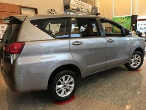 Toyota Innova 2018 số sàn màu đồng ánh kim giao ngay, khuyến mãi đặc biệt, tài trợ ngân hàng 80%